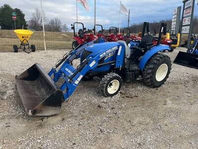 2017 New Holland Boomer 35